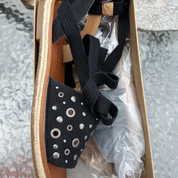 🍀 Lucky Brand Daytah2 Black Mumbai Nubuck Leather Ankle Tie Sandals Size 7M - Picture 8 of 9
